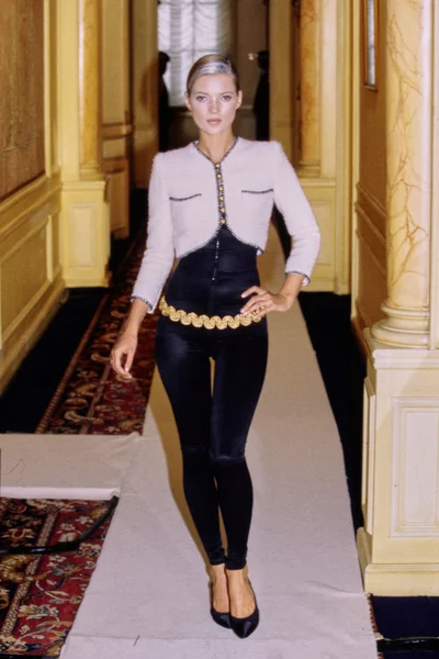 Look 12